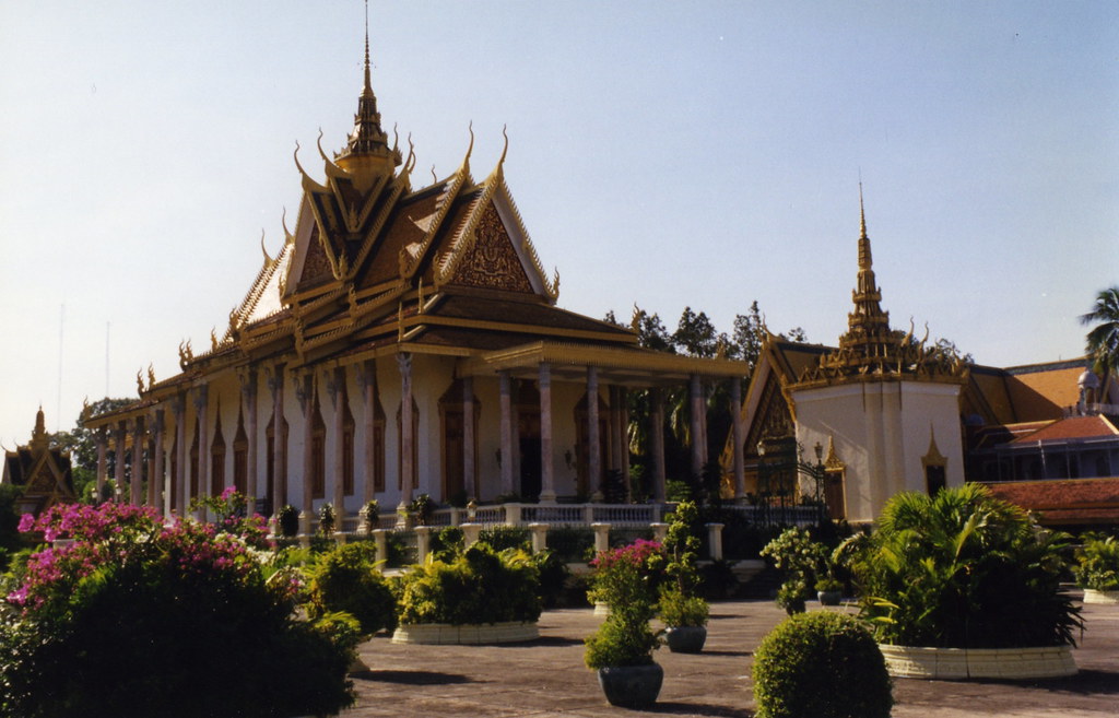 Cambodia grants journalists access to former scam compound